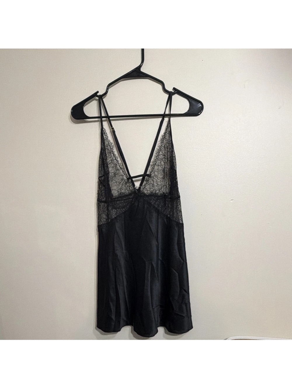 Victoria's Secret Black Lace Full Slip Nightgown XL Adjustable Straps Wireless